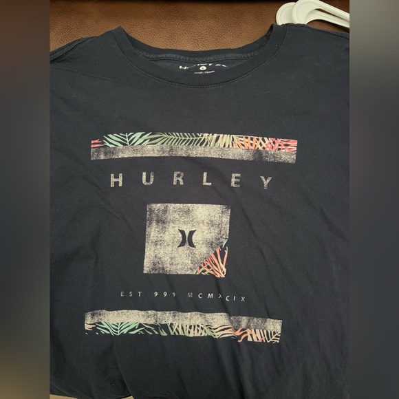 Hurley - Picture 2 of 3